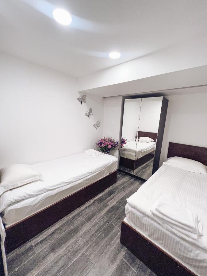 It Hotel Tumanyan Street Єреван Екстер'єр фото