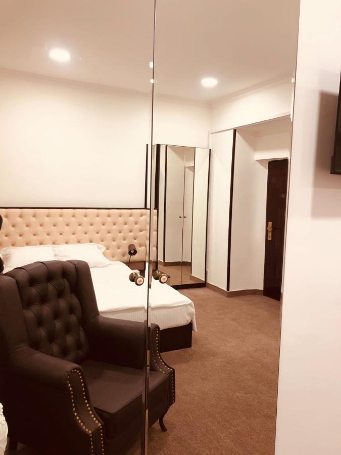 It Hotel Tumanyan Street Єреван Екстер'єр фото