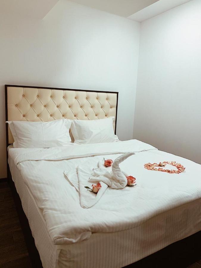 It Hotel Tumanyan Street Єреван Екстер'єр фото